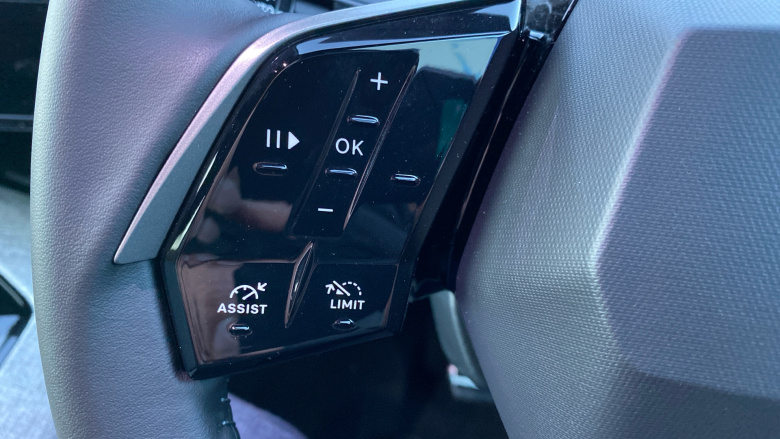 Peugeot 5008 157kW Allure 73kWh 5dr Auto Electric Estate